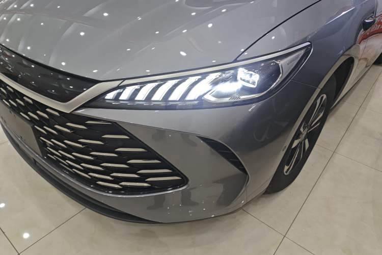 Used BYD Qin PLUS 2025 DM-i Smart Drive 120KM Superior Model