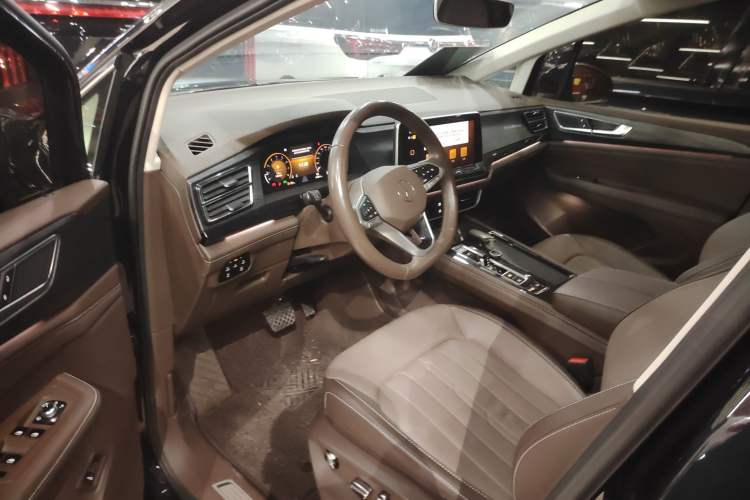 Used Volkswagen Viloran 2022 330TSI Luxury Edition
