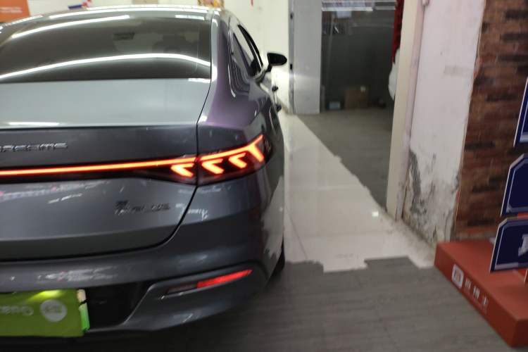 Used BYD Qin PLUS 2023 Champion Edition DM-i 55KM Leading Model
