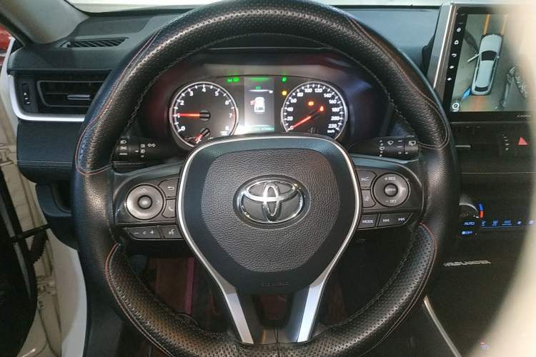 Used Toyota Wildlander 2022 2.0L CVT Two-Wheel Drive Luxury Edition