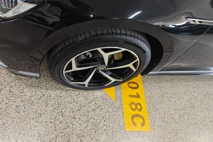 Used Volkswagen Magotan 2023 2 Million Units Commemorative Edition 330TSI DSG Luxury Version