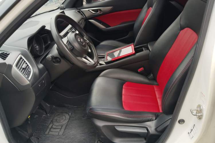 Used Mazda CX-4 2018 2.0L Automatic Two-Wheel Drive Blue Sky Dynamic Version China VI Standard