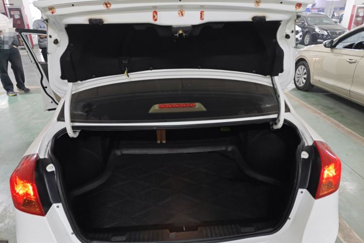 Used Buick Excelle 2015 1.5L Automatic Classic Model
