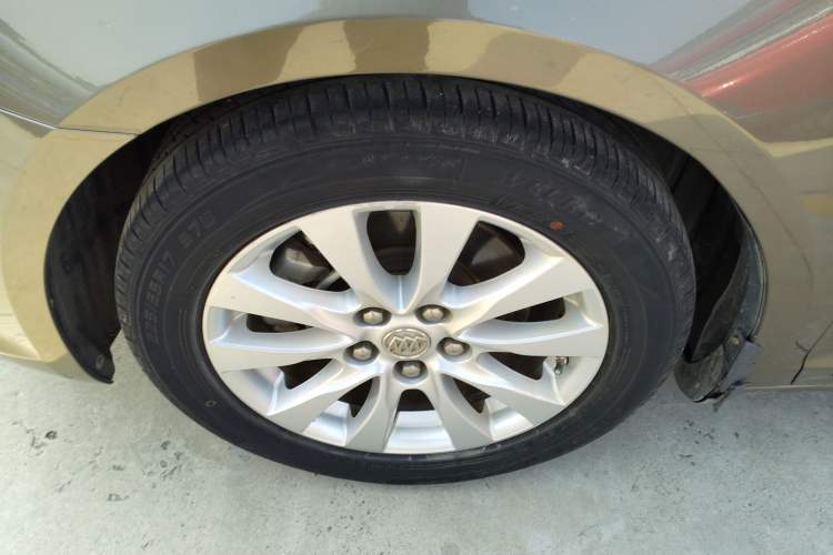 Used Buick LaCrosse 2013 2.4L SIDI Elite Comfort Version
