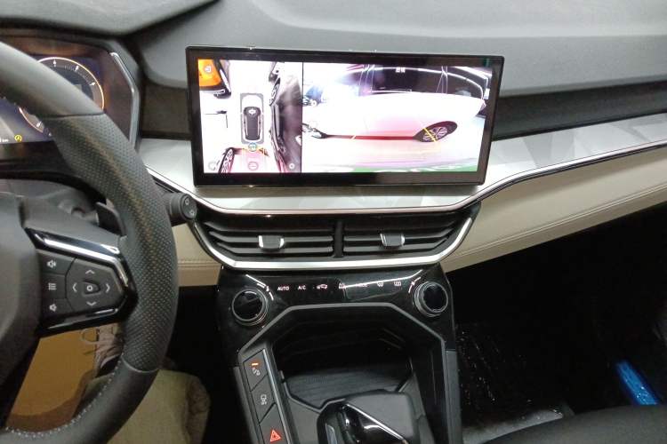 Used Lynk & Co 06 2023 Remix 1.5T Shero
