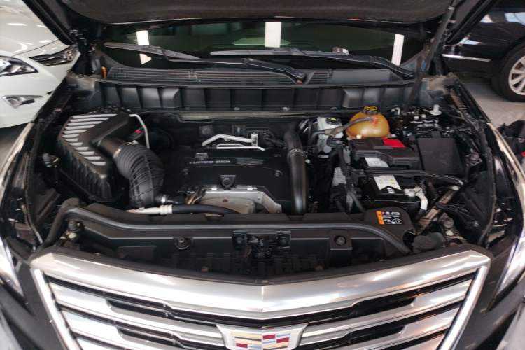 Used Cadillac XT5 2018 25T Tech Model
