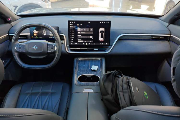 Used Dongfeng eπ eπ008 2025 210 Ultra Range-Extended Version 5 Seats
