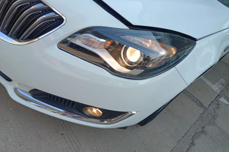 Used Buick Regal 2015 2.0L Leading Fashion Edition
