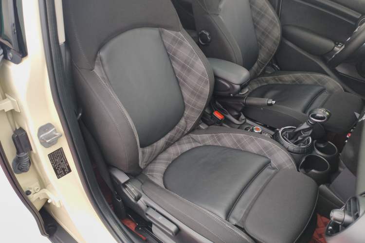 Used  MINI 2015 1.5T COOPER Fun Five-Door Edition