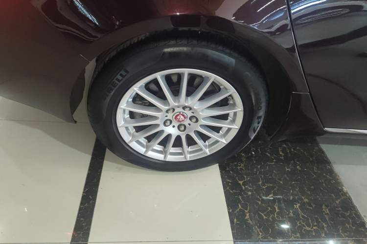 Used Jaguar XFL 2017 XFL 2.0T 200PS Windflower Edition
