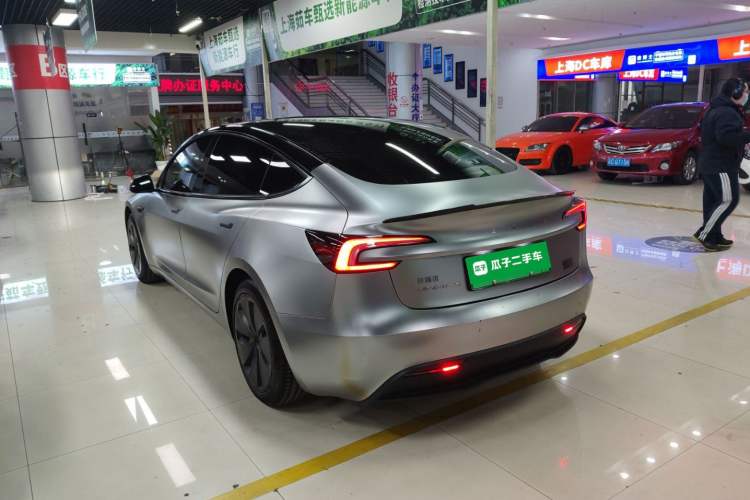 Used Tesla Model 3 2023 Rear-Wheel-Drive Version
