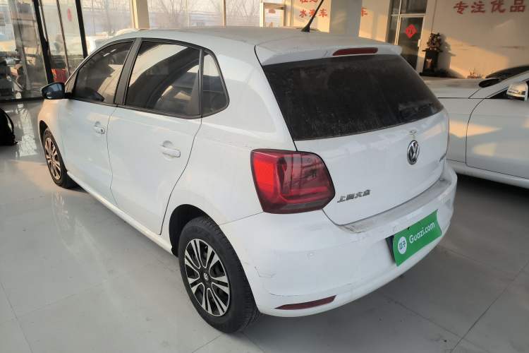 Used Volkswagen Polo 2014 1.4L Manual Fashion Edition
