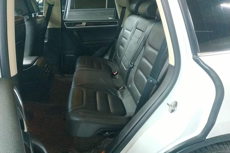 Used Volkswagen Touareg 2011 3.0 TSI Standard Version