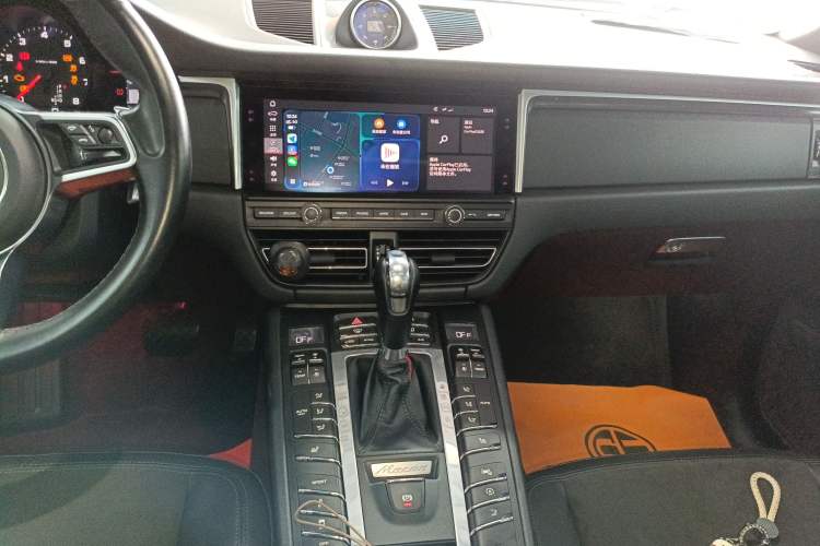 Used Porsche Macan 2018 Macan 2.0T
