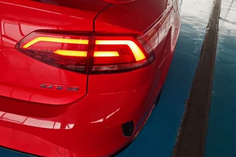 Used Volkswagen Lamando 2017 2.0T GTS
