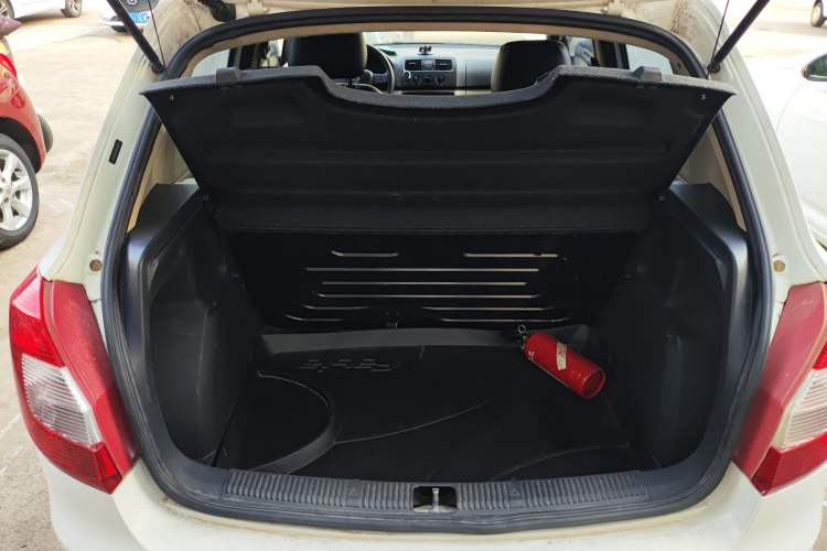 Used Skoda Fabia 2014 1.4L Automatic Crystal Edition