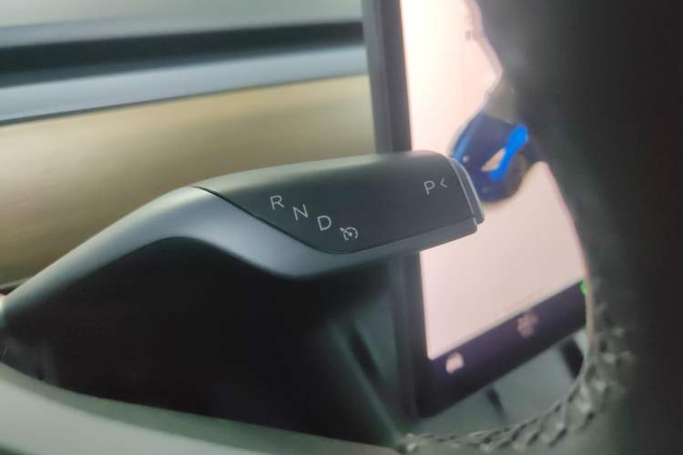 Used Tesla Model Y 2021 Long-Range All-Wheel-Drive Version
