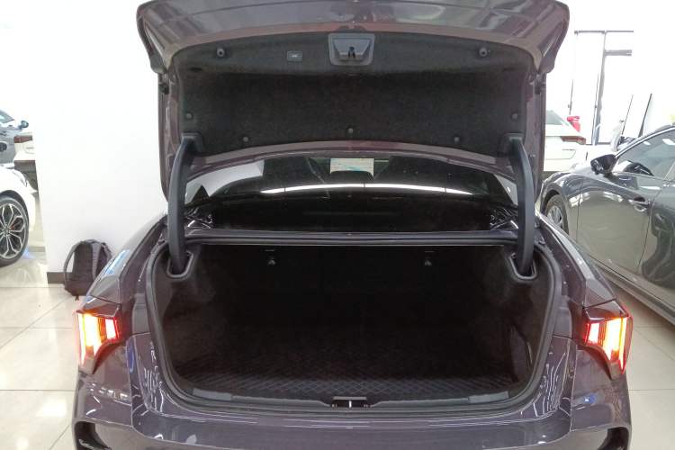 Used Lynk & Co 03 2025 1.5TD DCT Champion Edition Pro
