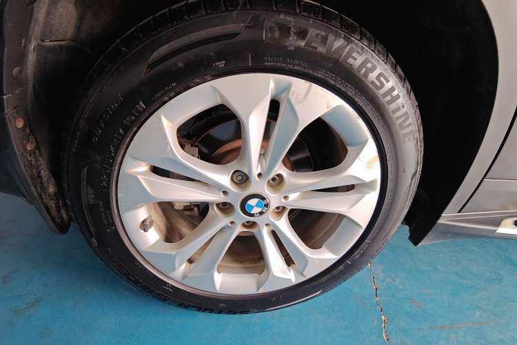 Used BMW X1 2016 sDrive18Li Premium Edition
