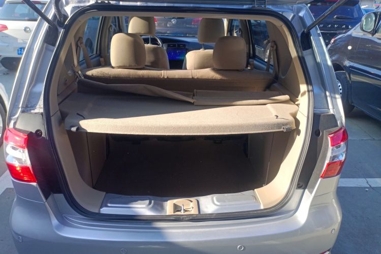 Used Nissan Livina 2015 1.6XE CVT Comfort Edition
