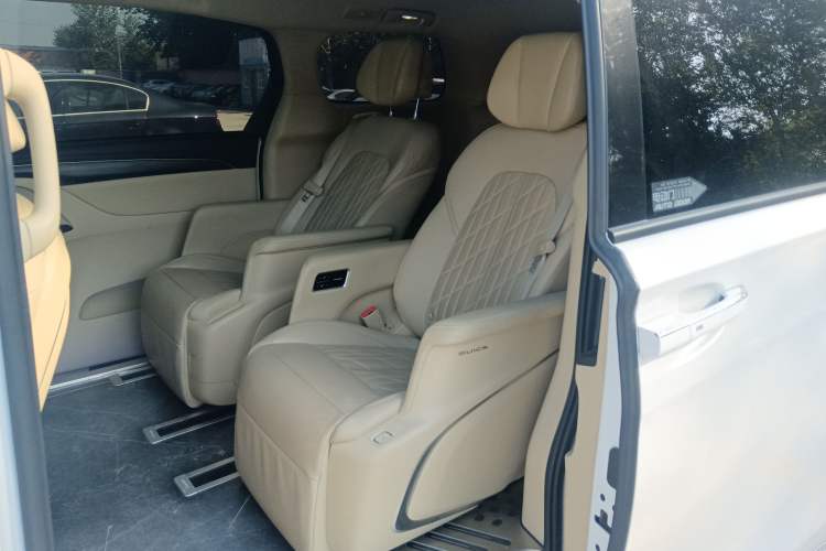 Used Buick GL8 2023 ES Lu Zun Luxury Model
