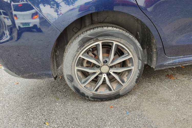 Used BYD Song MAX 2017 1.5T Automatic Smart Connect Elite 7-Seater
