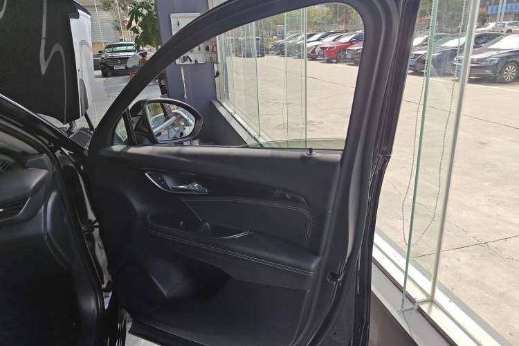 Used Buick Envision 2021 Encore Plus 652T Five-Seat Luxury Model
