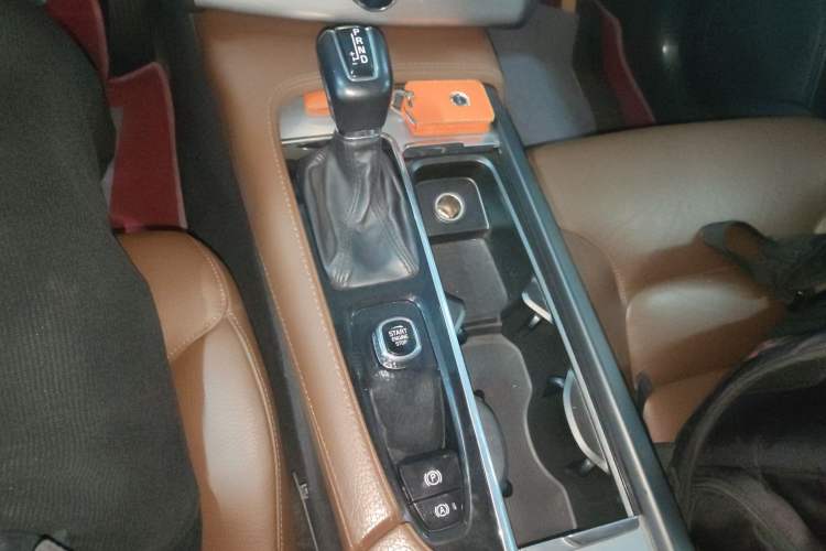 Used Volvo XC90 2019 T5 Zhiyi Edition 5-Seater China VI Standard