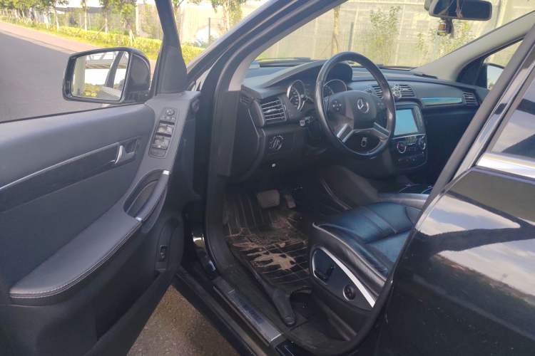 Used Mercedes-Benz R-Class 2017 R 320 4MATIC Business Edition Prestige Model