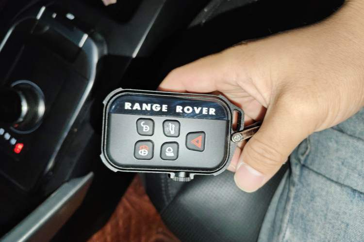 Used Land Rover Discovery Sport 2017 2.0T SE
