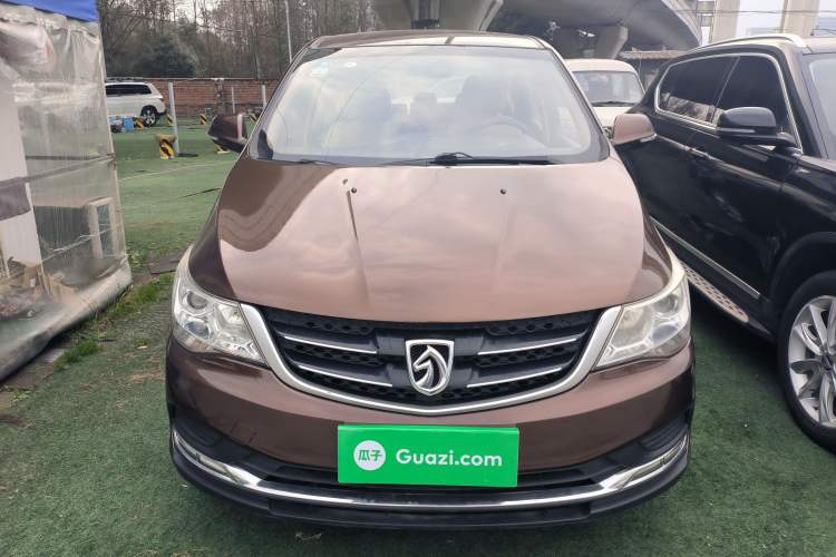 Used Baojun 730 2016 Revised 1.5L Manual Standard Version 7 Seats China V Emission Standard