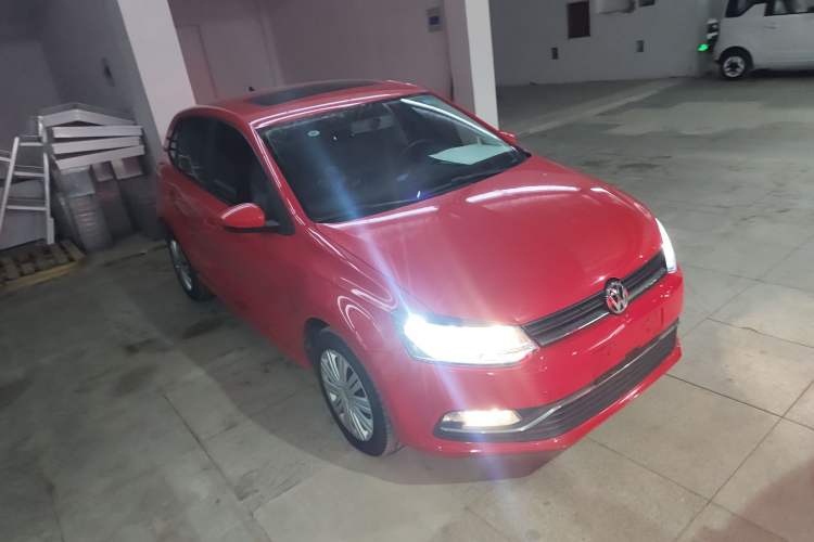 Used Volkswagen Polo 2016 1.6L Automatic Comfort Model
