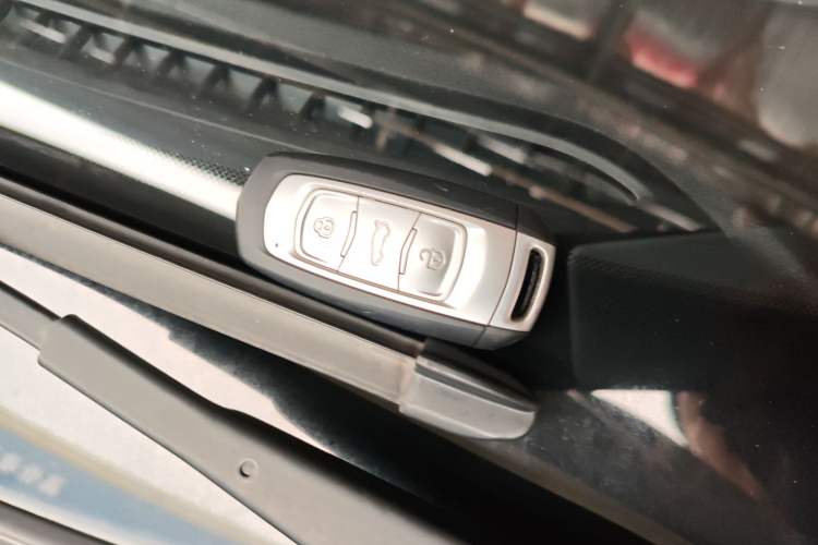 Used Geely Auto Vision X3 2019 Upgraded Model 1.5L CVT Prestige Version