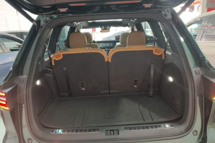 Used Li Auto ONE 2021 Extended-Range 6-Seater Version
