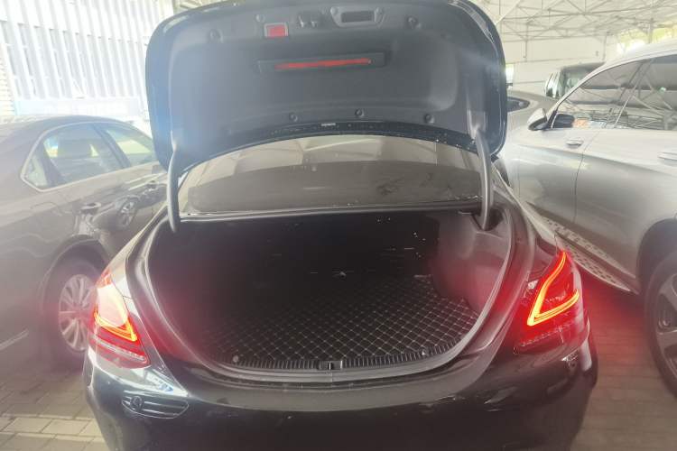 Used Mercedes-Benz C-Class 2021 C 200 L Fashion Edition Sport Version
