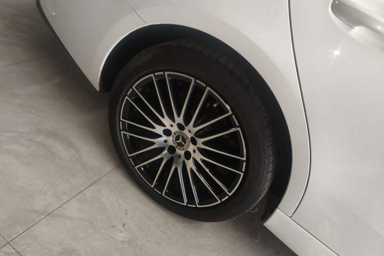 Used Mercedes-Benz C-Class 2023 Restyled C 260 L Sport Edition
