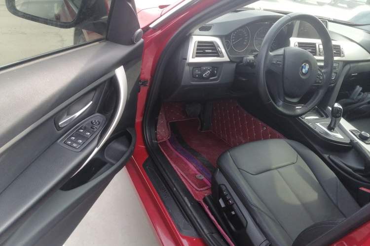 Used BMW 3 Series 2015 320Li Fashion Model
