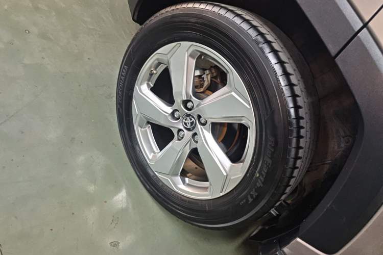 Used Toyota RAV4 2020 2.0L CVT Two-Wheel Drive Fashion Edition
