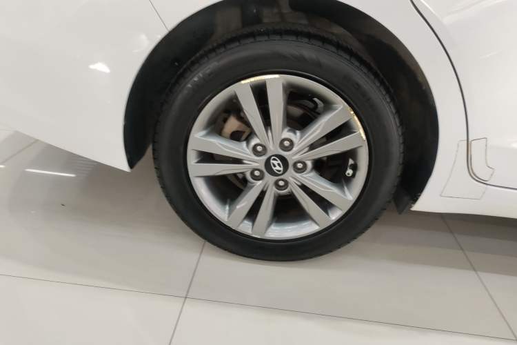 Used Hyundai Elantra 2016 1.4T Dual-Clutch Xuan Dong · Dynamic Version
