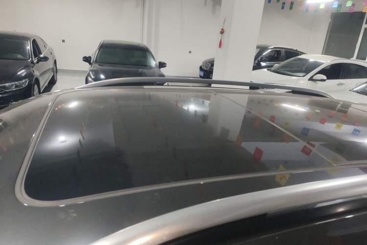 Used Volkswagen Tayron 2020 330TSI Two-Wheel Drive Luxury Smart Connectivity Version