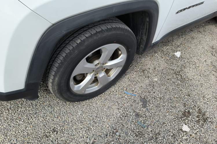 Used  Compass 2017 200T Automatic Family Edition
