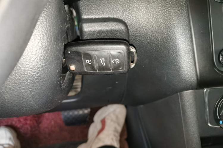 Used Volkswagen Polo 2014 1.6L Automatic Comfort Edition
