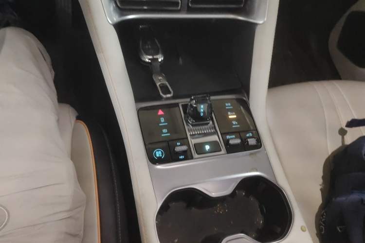 Used BYD Song PLUS New Energy 2024 HONOR Edition DM-i 110km Flagship Model
