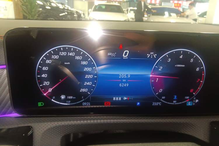 Used Mercedes-Benz A-Class 2024 Updated A 200 L Fashion Version
