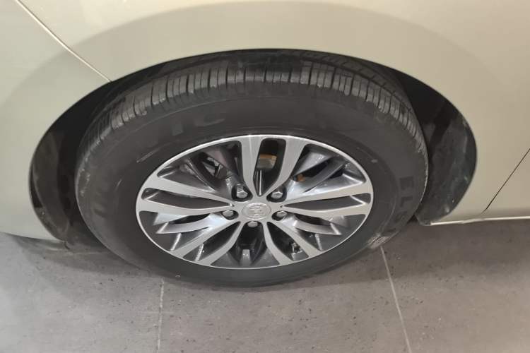 Used Buick GL8 2021 ES Landtrek 653T Comfort Edition
