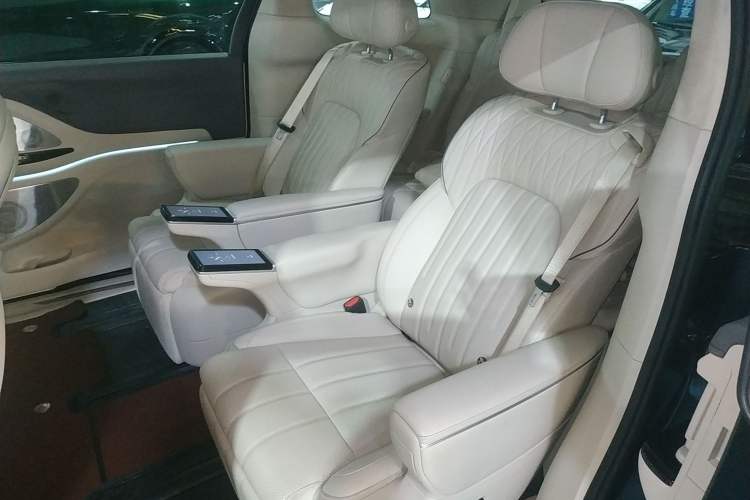 Used VOYAH Dream 2025 PHEV Four-Wheel-Drive Flagship Kunpeng Edition