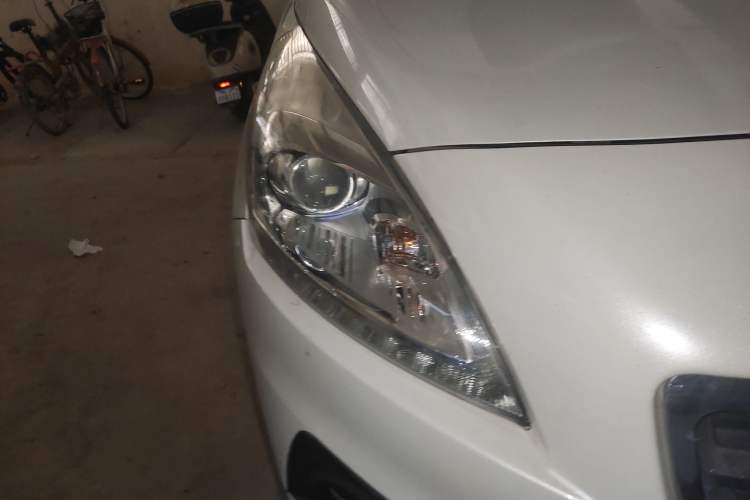 Used Peugeot 3008 2013 2.0L Automatic Classic Edition
