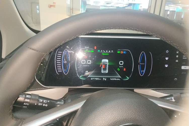 Used ORA Black Cat 2022 405 km Long-Range Version Ternary Lithium
