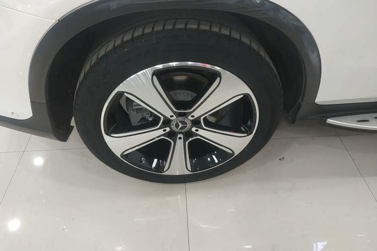 Used Mercedes-Benz GLC 2020 GLC 300 L 4MATIC Luxury Model