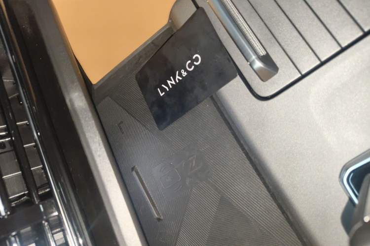 Used Lynk & Co 09 EM-P 2023 2.0TD EM-P Long-Range Version PM Six-Seater
